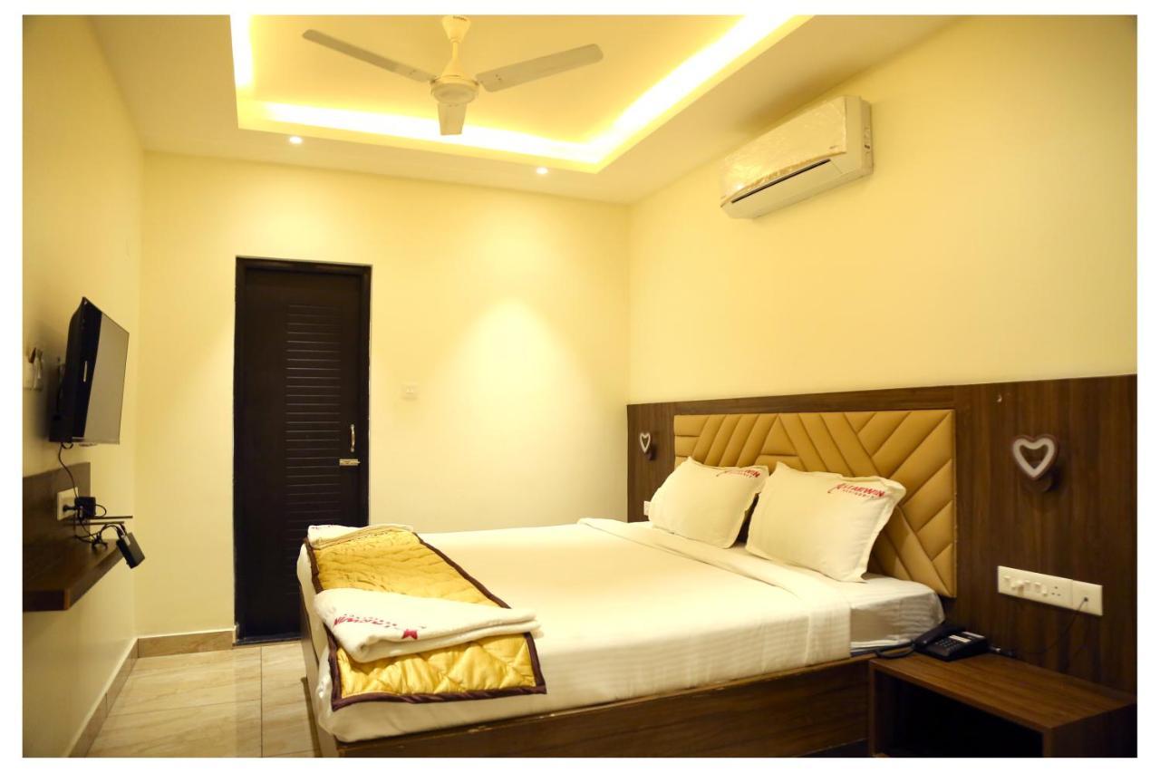 Starwin Residency Villa Ramanathapuram Bagian luar foto